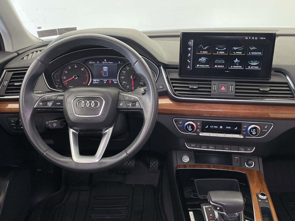 Used 2023 Audi Q5 2.0T Premium w/ Convenience Package AWD/4WD image 26