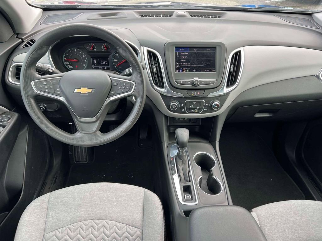 Used 2023 Chevrolet Equinox LS FWD image 4