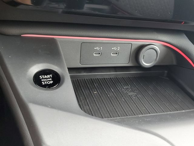 New 2026 Nissan Sentra SV w/ SV Convenience Package FWD image 29