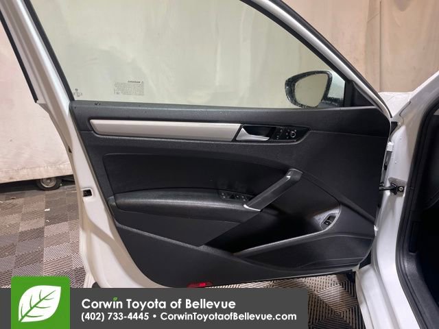 Used 2022 Volkswagen Passat 2.0T SE image 18