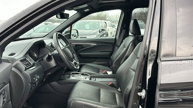 Used 2023 Honda Passport EX-L image 9