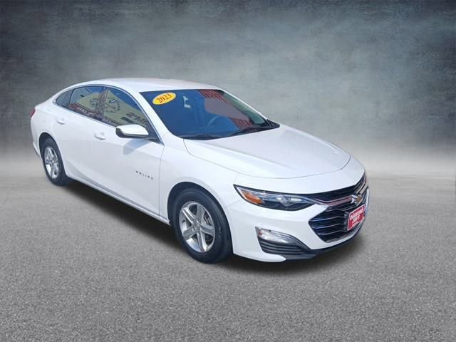 Used 2023 Chevrolet Malibu LS w/ Driver Confidence Package image 3