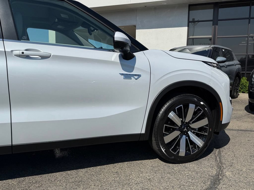New 2026 Mitsubishi Outlander SE AWD/4WD image 14