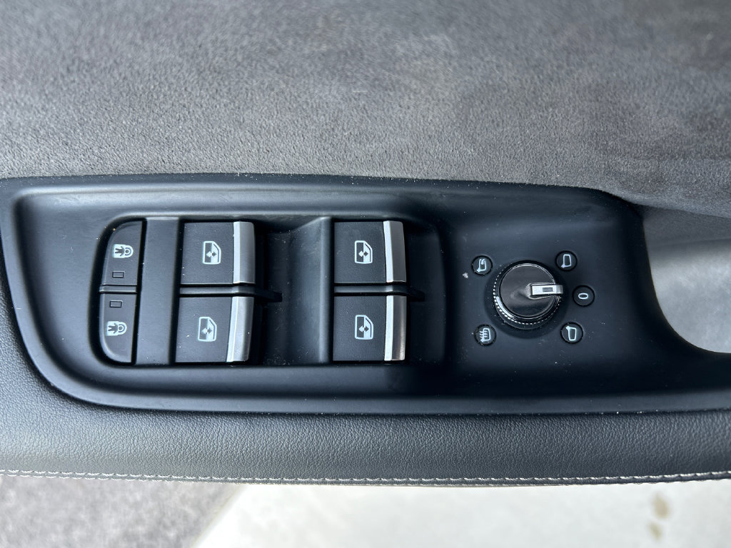 Used 2024 Audi SQ8 Premium Plus AWD/4WD image 12