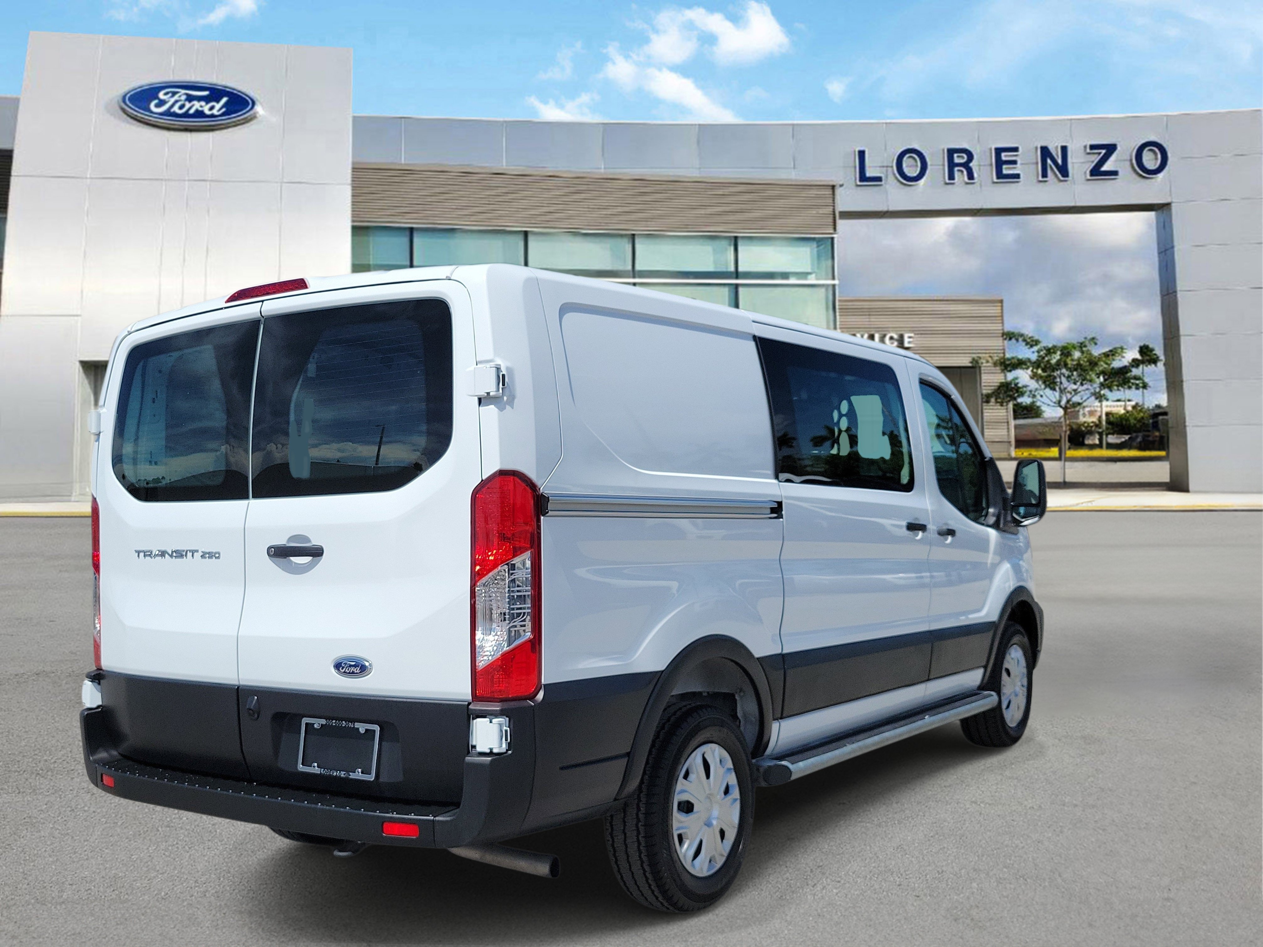Used 2025 Ford Transit 250 Low Roof w/ Exterior Upgrade Package RWD image 5