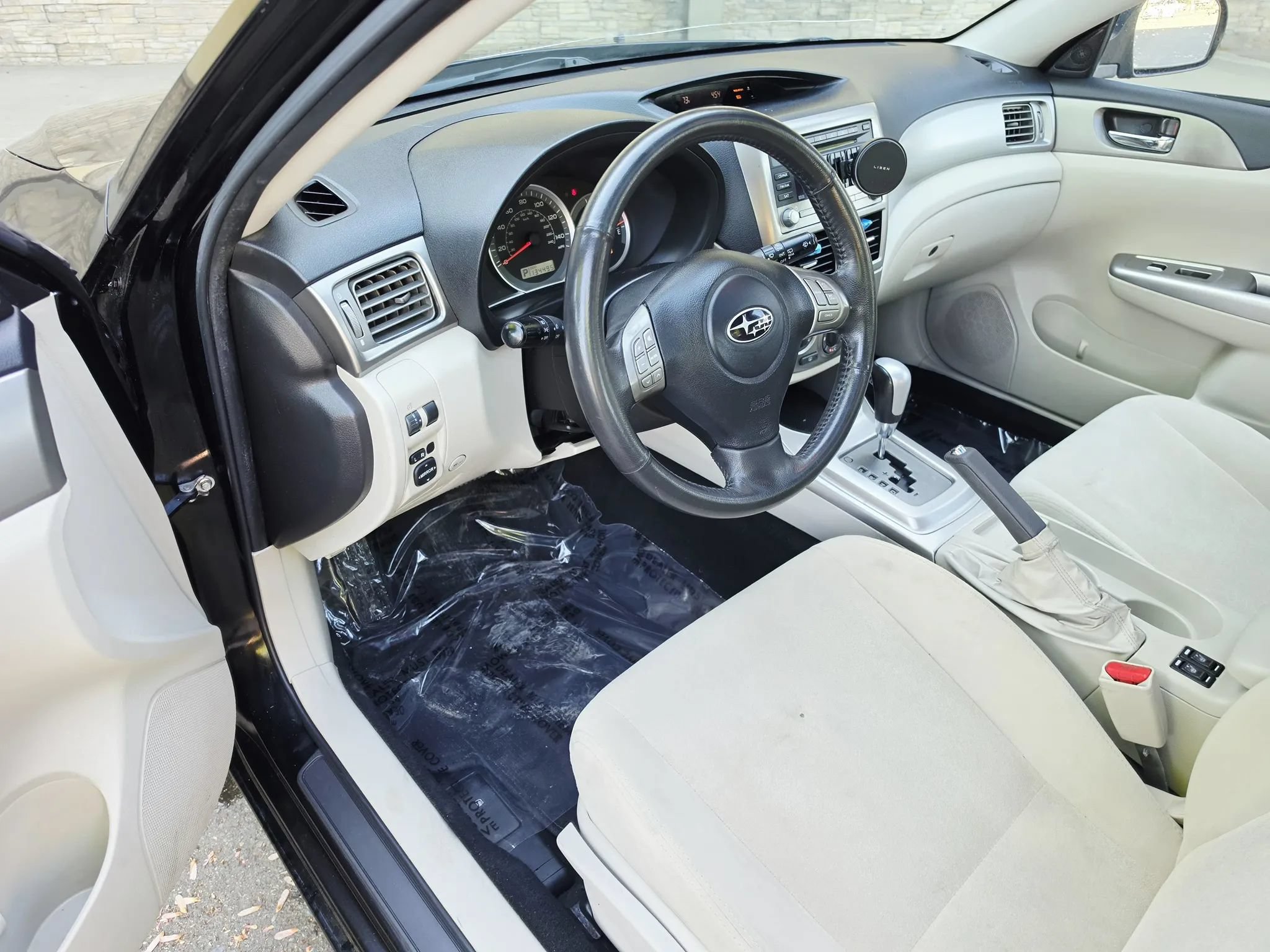 Used 2010 Subaru Impreza 2.5i Premium AWD/4WD image 9