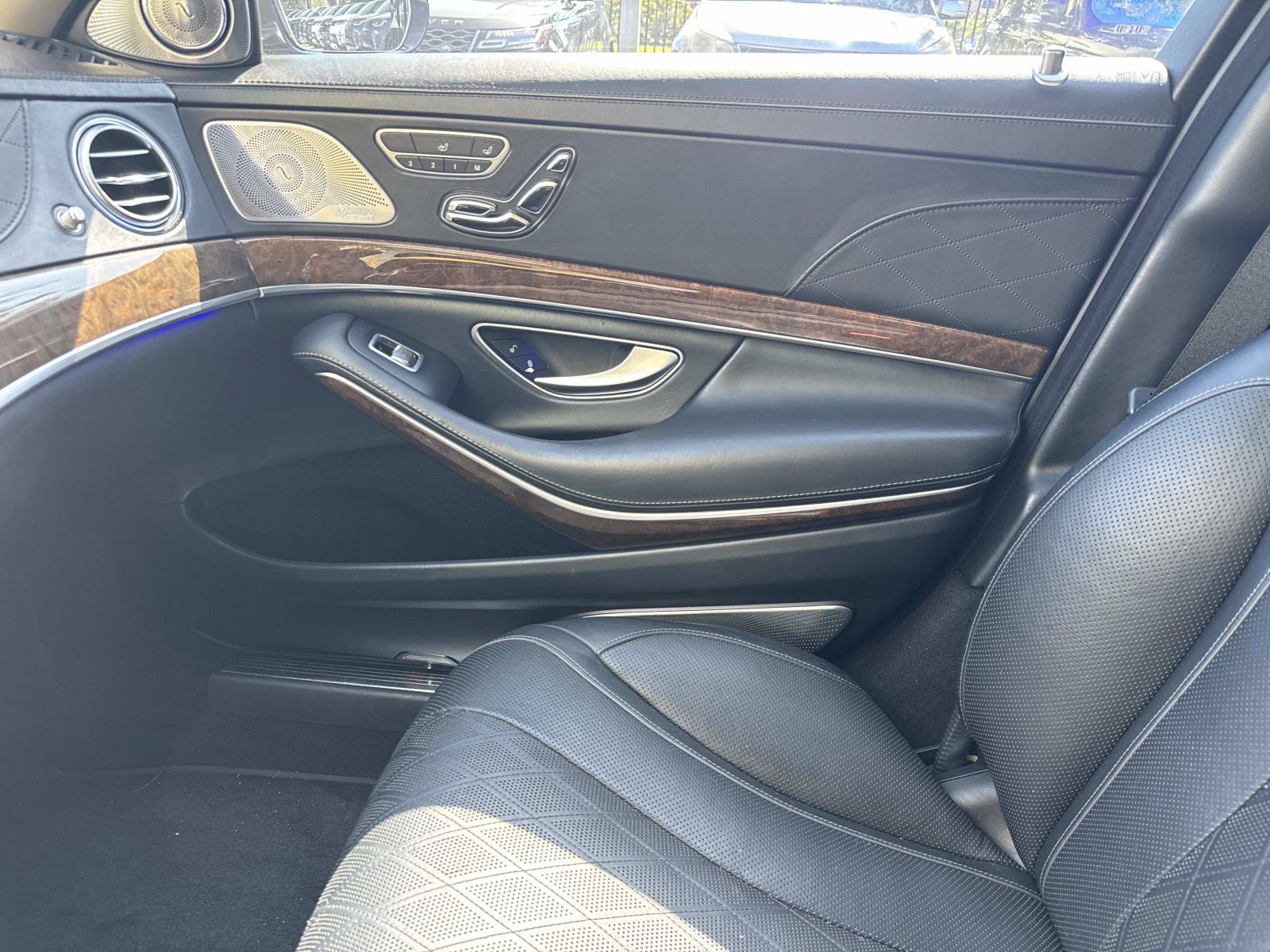 Used 2016 Mercedes-Benz Maybach S 600 image 22