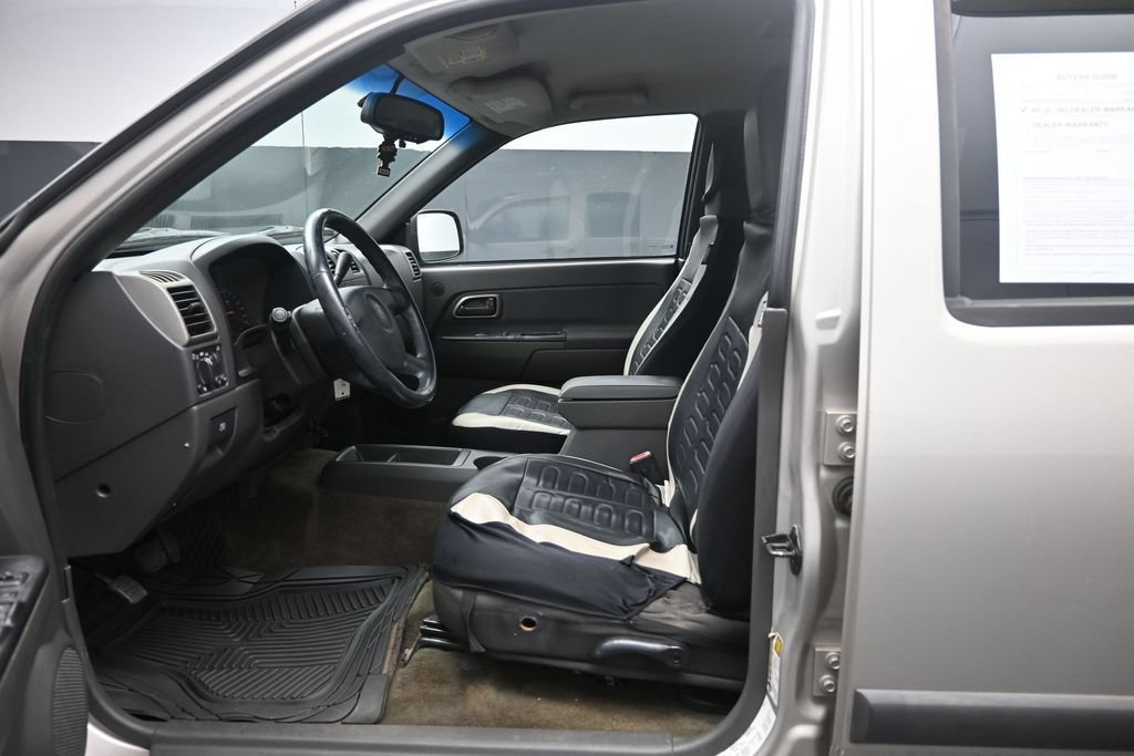 Used 2005 Chevrolet Colorado LS w/ Safe And Sound Package RWD image 14