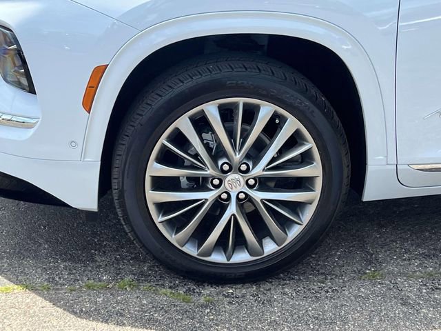 New 2026 Buick Enclave Avenir w/ Super Cruise Package AWD/4WD image 7