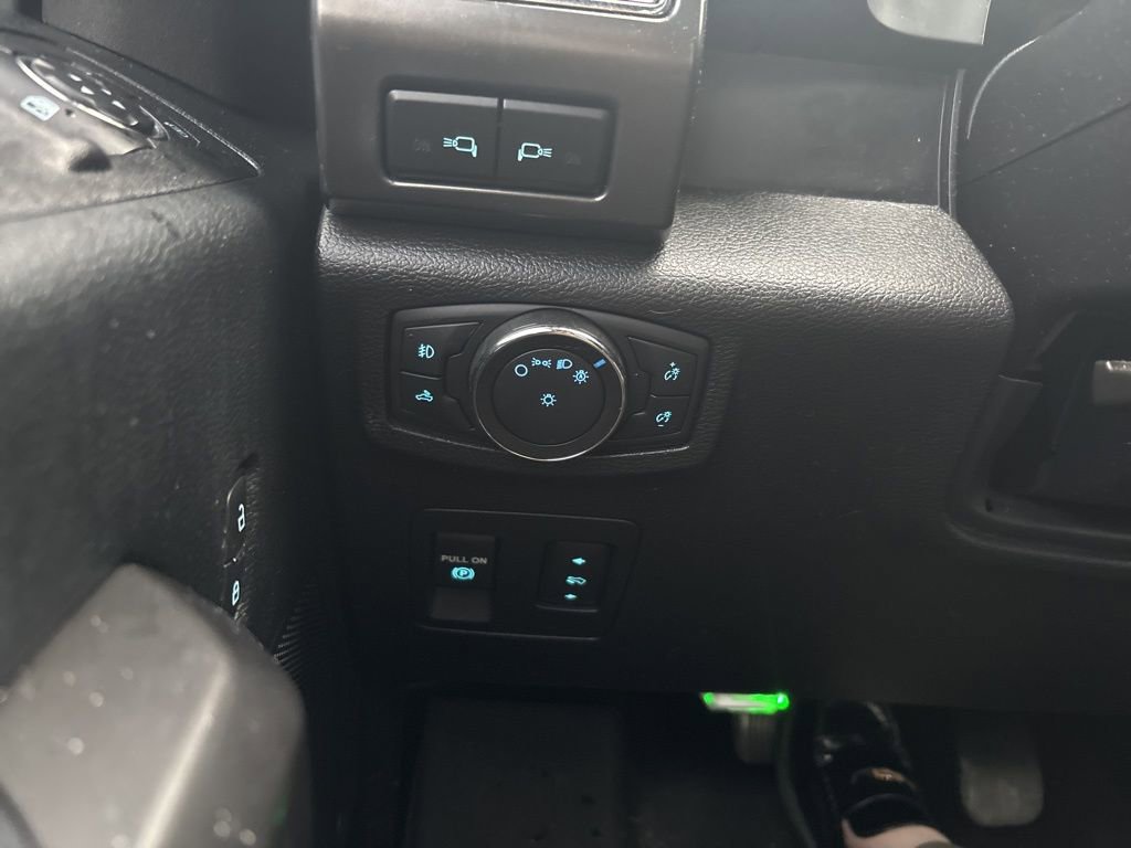 Used 2018 Ford F150 XLT w/ Equipment Group 302A Luxury image 11