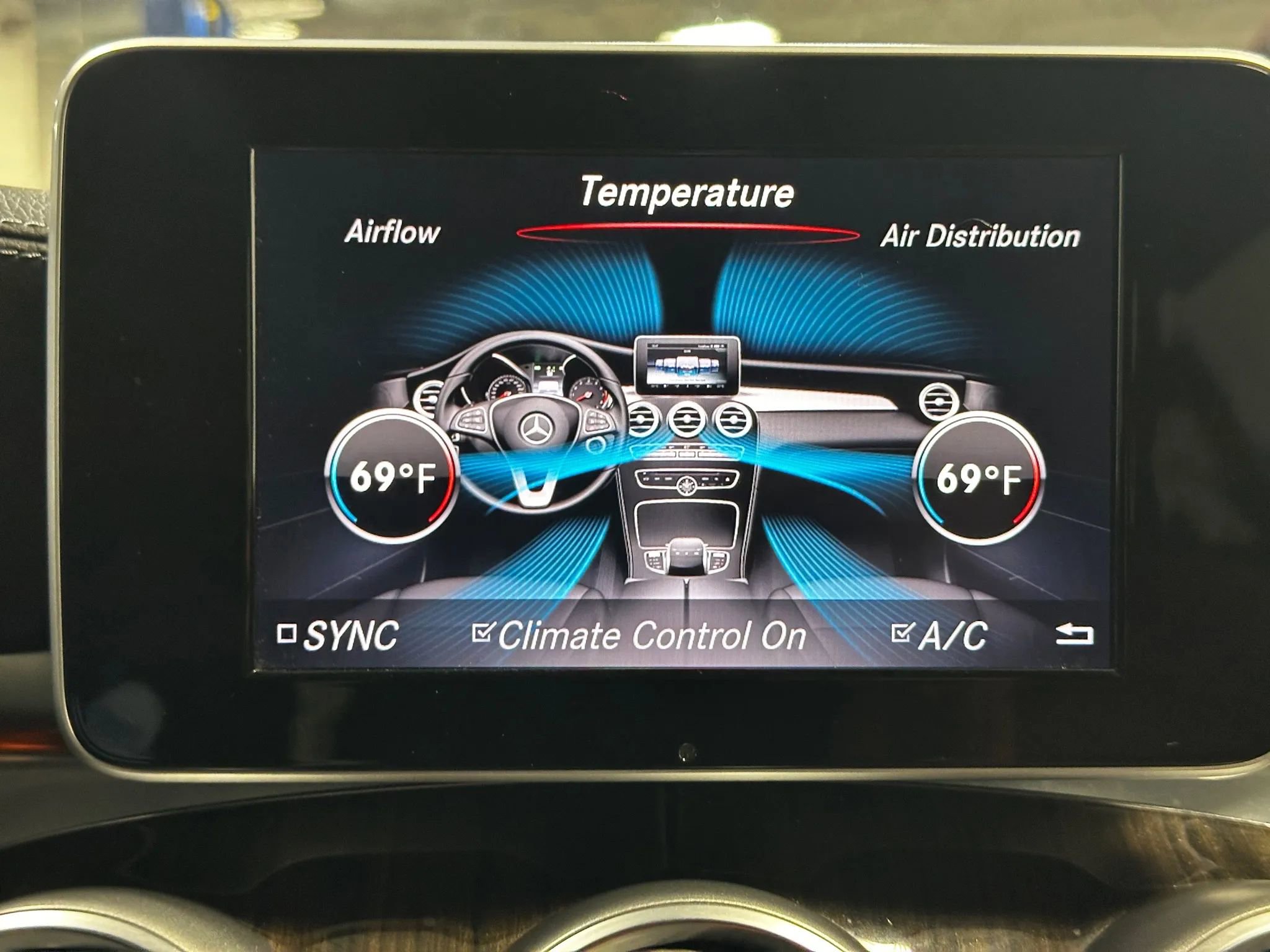 Used 2019 Mercedes-Benz GLC 300 4MATIC Coupe image 43