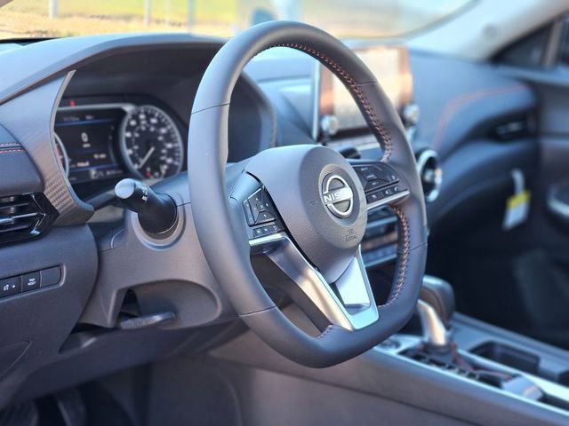 New 2025 Nissan Sentra SR w/ Trunk Package image 9