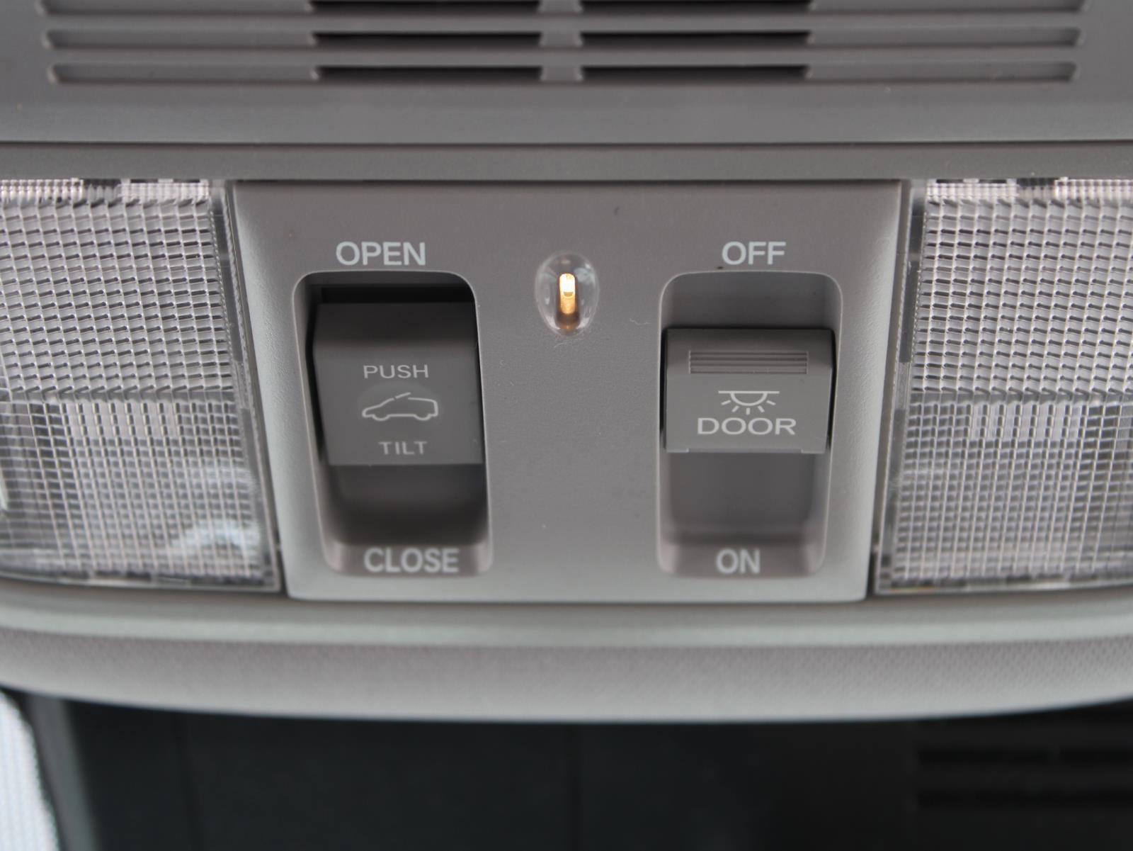 Used 2018 Honda CR-V EX image 12