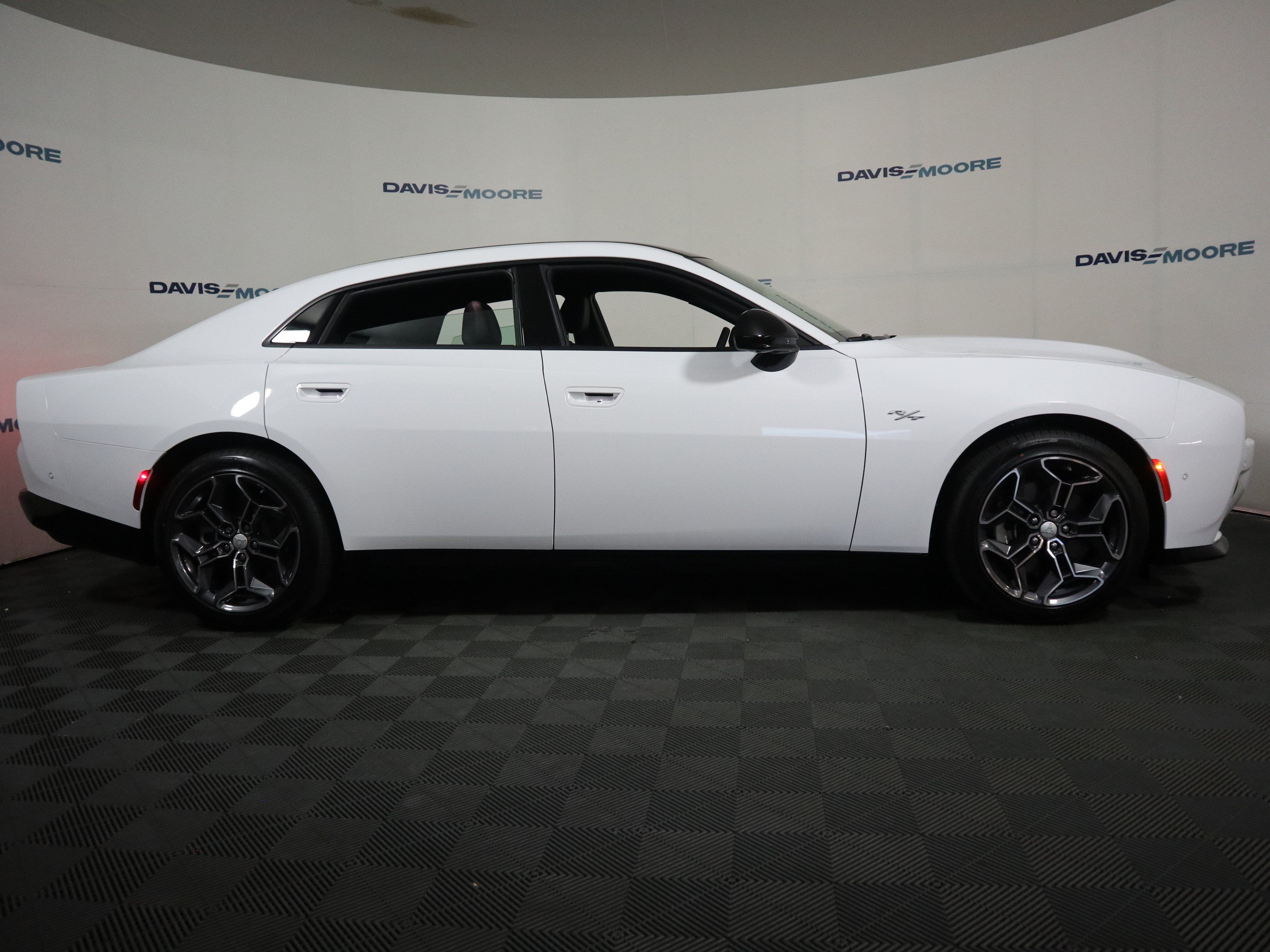 New 2026 Dodge Charger R/T AWD/4WD image 4