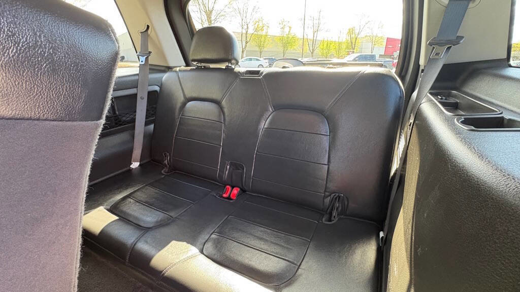 Used 2004 Ford Explorer Limited AWD/4WD image 16