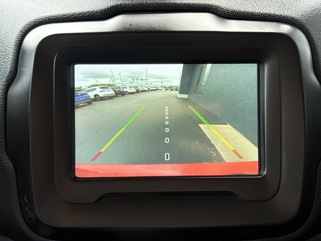 Used 2020 Jeep Renegade Trailhawk AWD/4WD image 8
