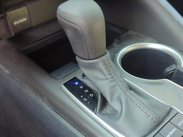 Used 2023 Toyota Camry LE image 19