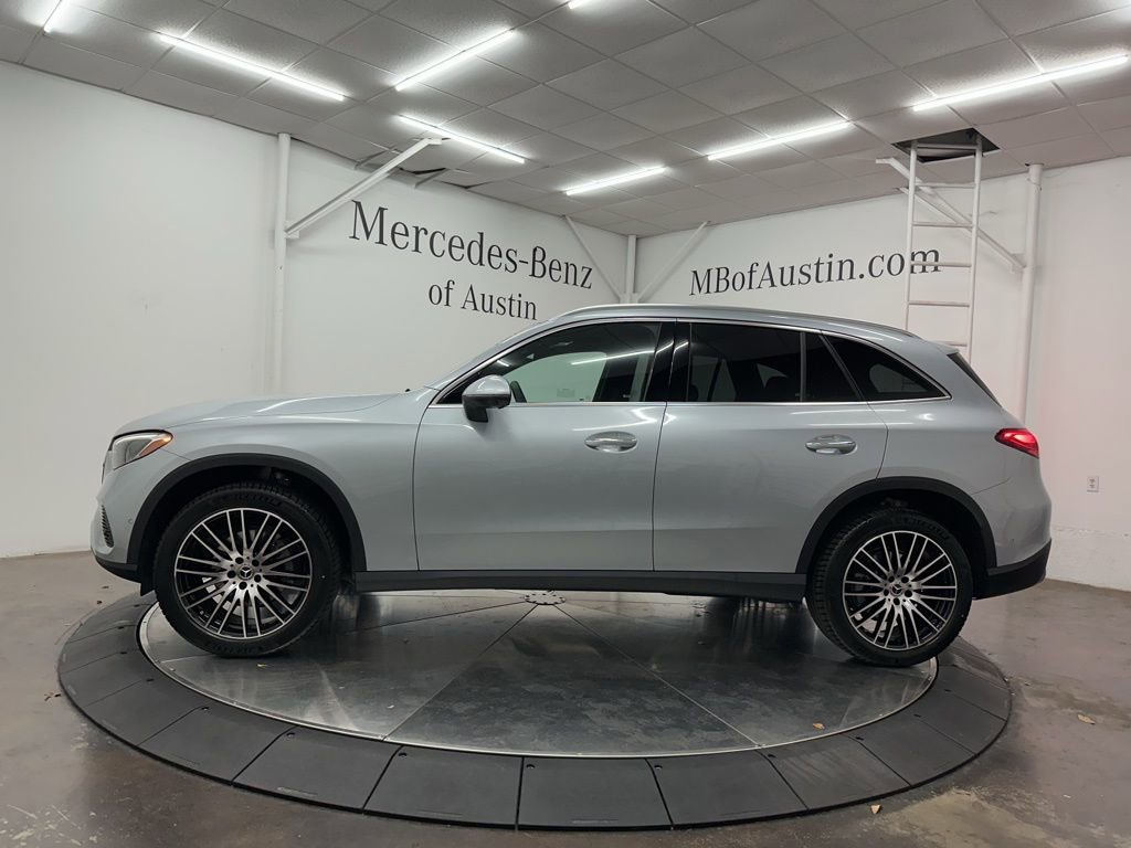 New 2026 Mercedes-Benz GLC 300 image 4