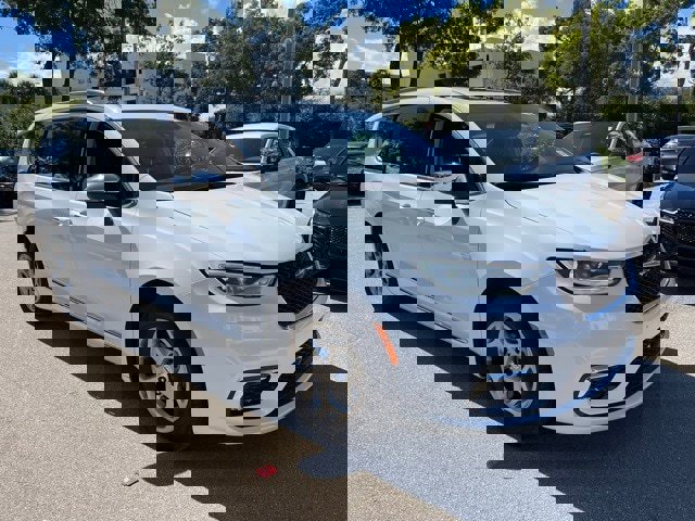Used 2023 Chrysler Pacifica Limited