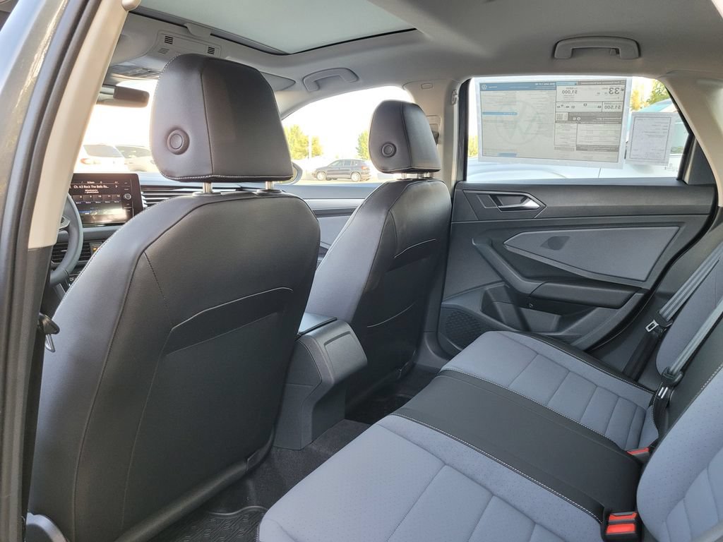 New 2026 Volkswagen Jetta SE FWD image 14
