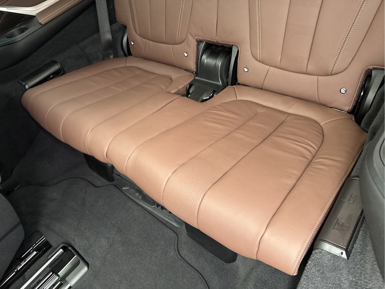 Used 2020 BMW X7 xDrive50i w/ Cold Weather Package AWD/4WD image 34