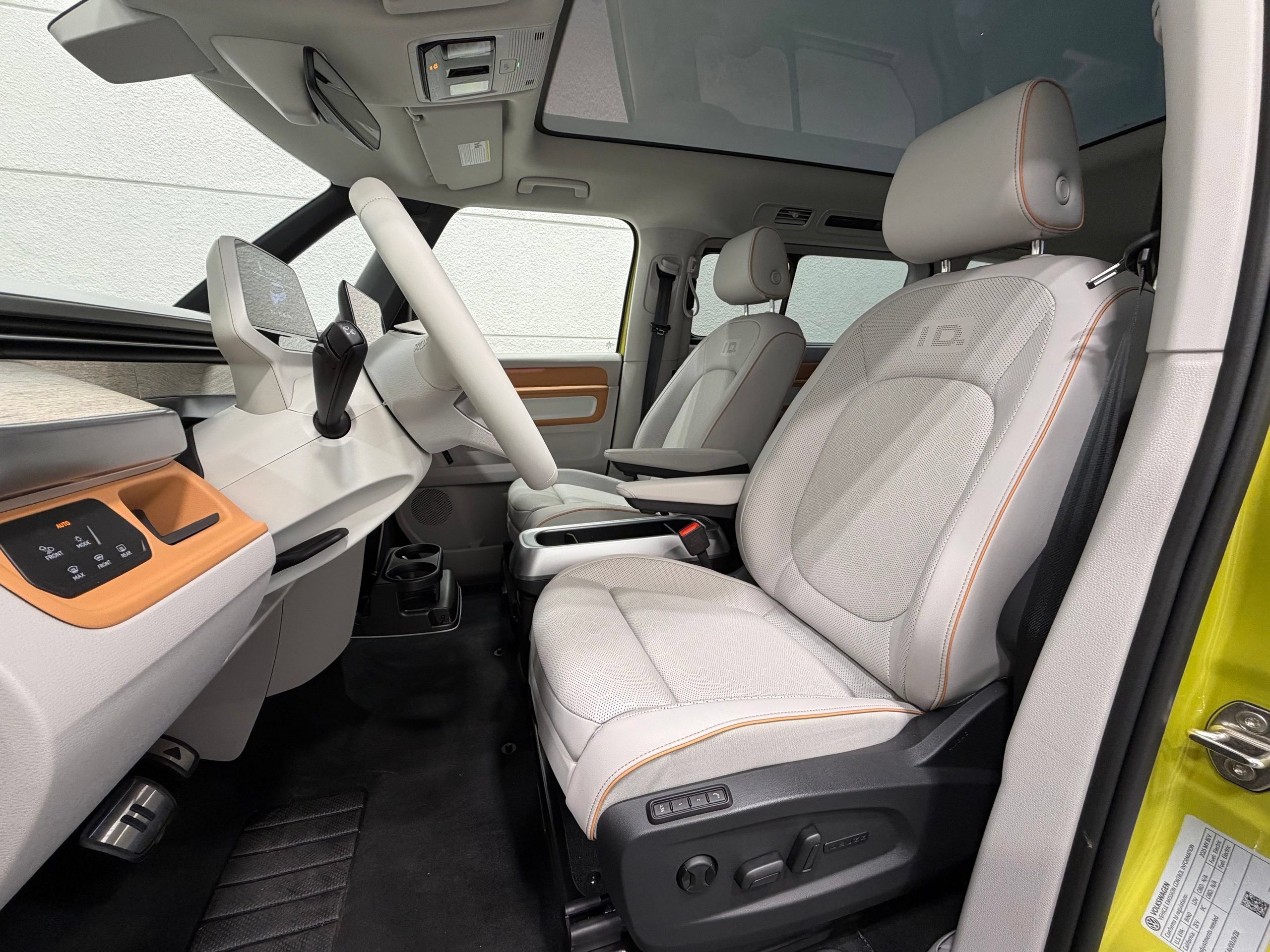 New 2025 Volkswagen ID. Buzz Pro S Plus AWD/4WD image 20