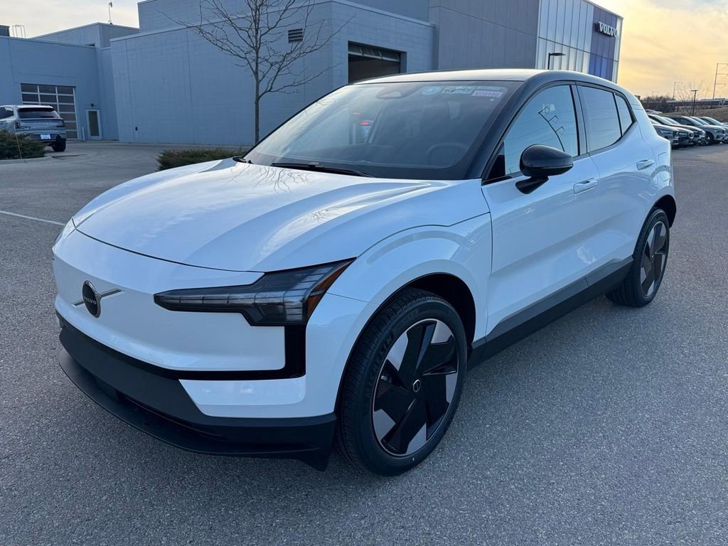 New 2026 Volvo EX30 Plus w/ Climate Package
