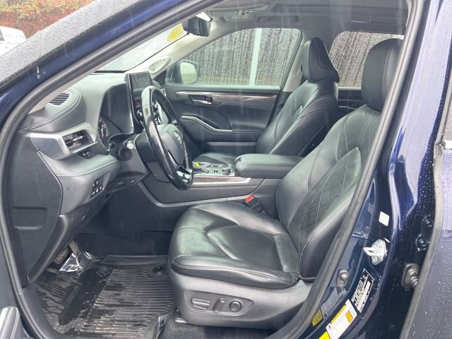 Used 2020 Toyota Highlander Platinum image 17