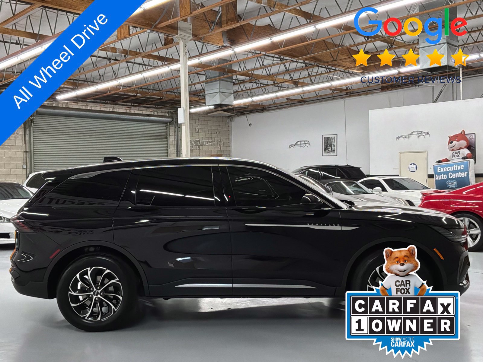 Used 2025 Lincoln Nautilus Premier AWD/4WD image 4