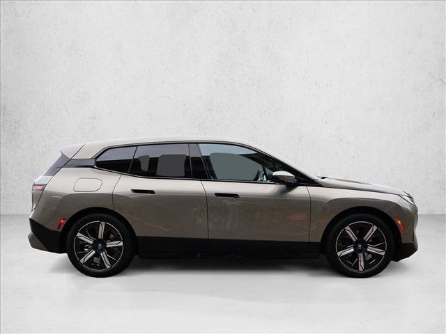 Certified 2023 BMW iX xDrive50 w/ Premium Package AWD/4WD image 5