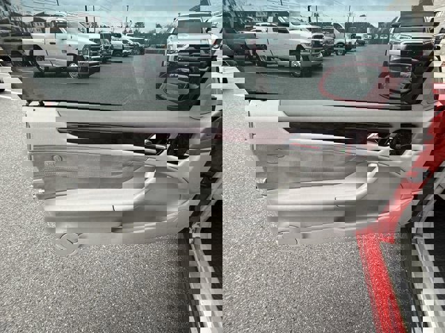 Used 2002 Mercedes-Benz CLK 320 Cabriolet image 13