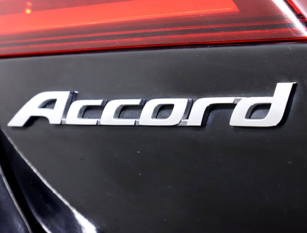 Used 2016 Honda Accord Sport image 31