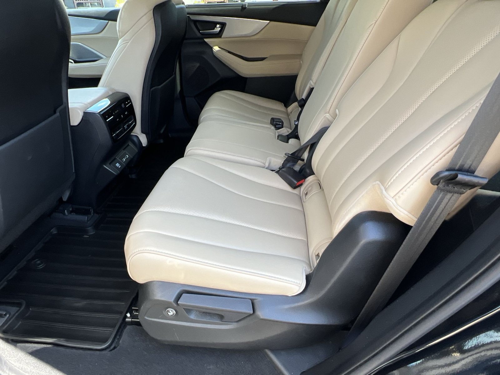 Certified 2024 Acura MDX w/ Technology Package AWD/4WD image 22
