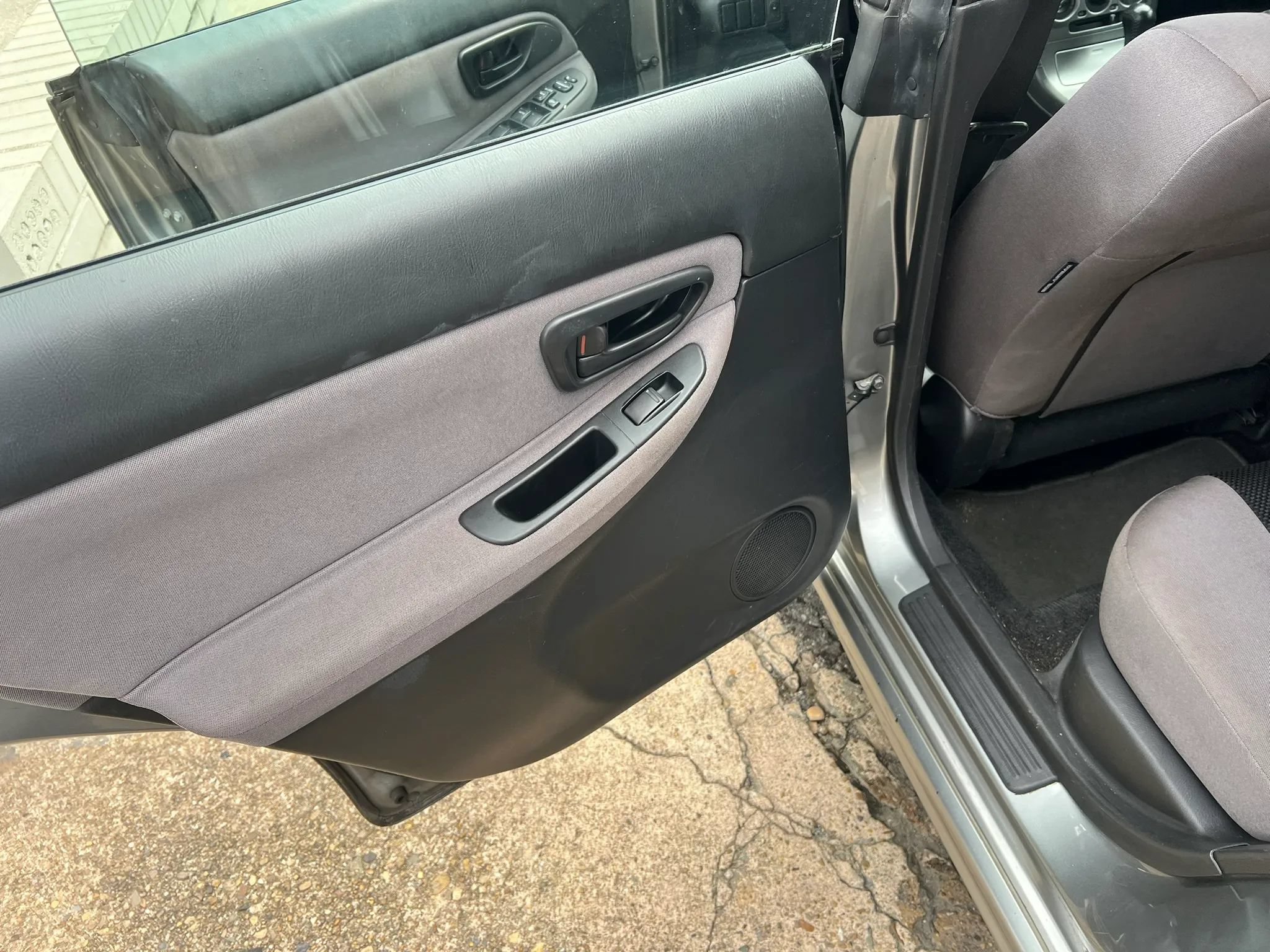 Used 2007 Subaru Impreza 2.5i AWD/4WD image 8