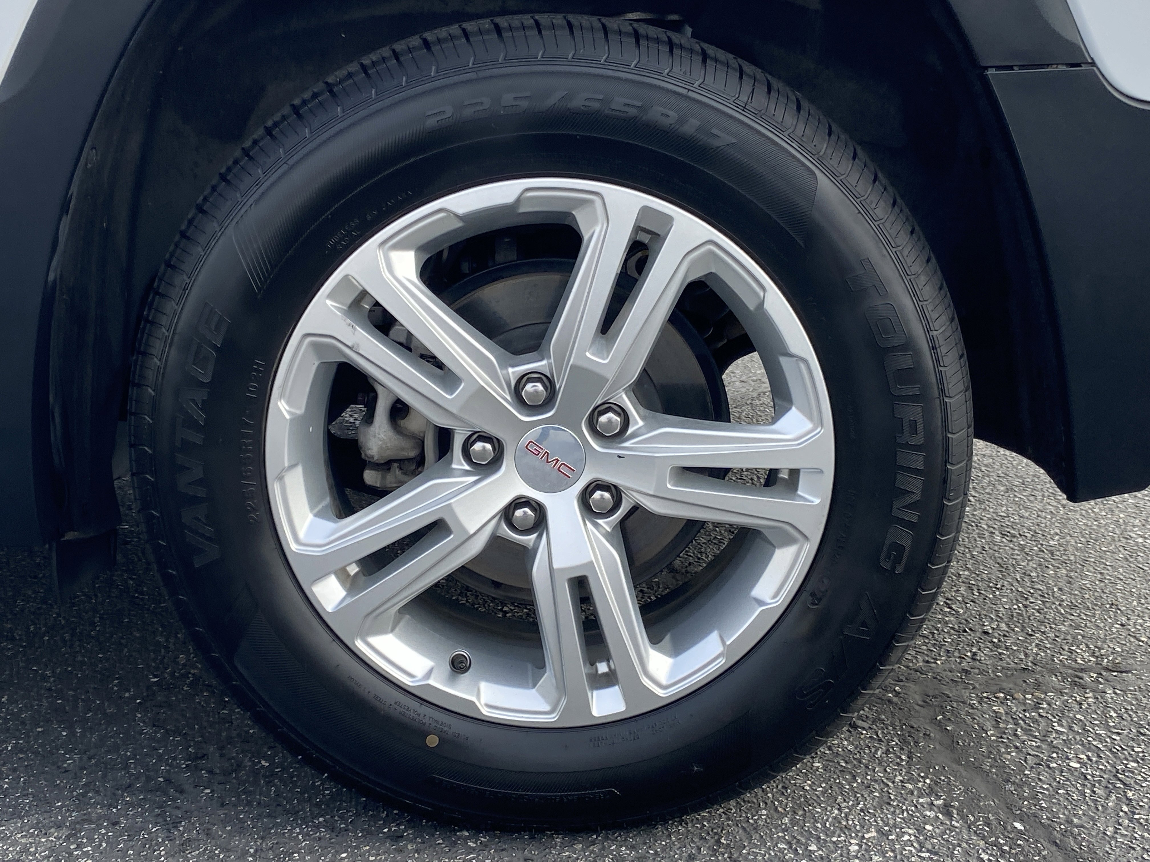 Used 2024 GMC Terrain SLE image 7