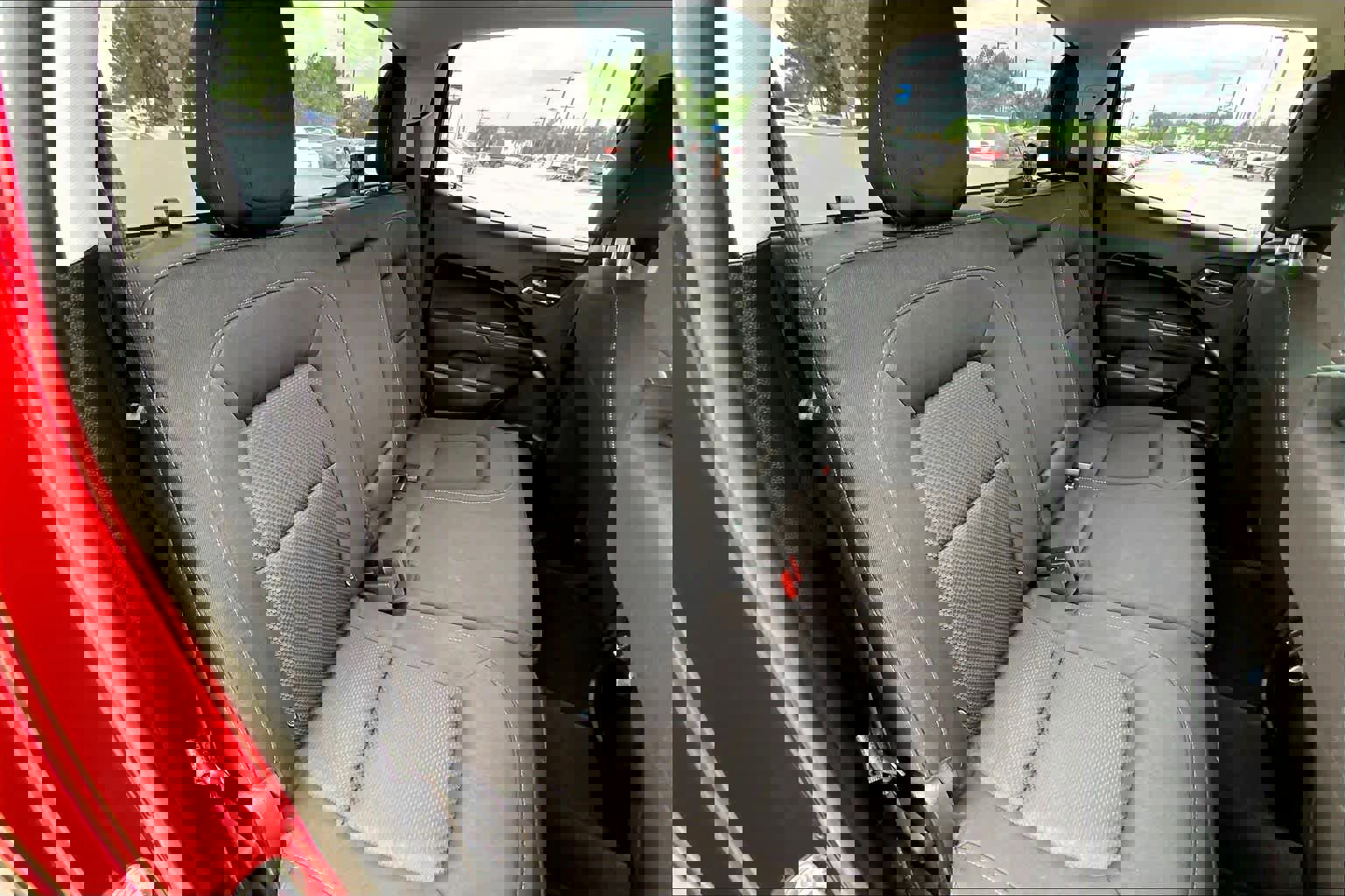 Used 2021 Chevrolet Colorado LT image 19