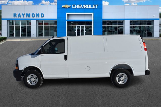 New 2025 Chevrolet Express 2500 Work Van w/ Driver Convenience Package image 6