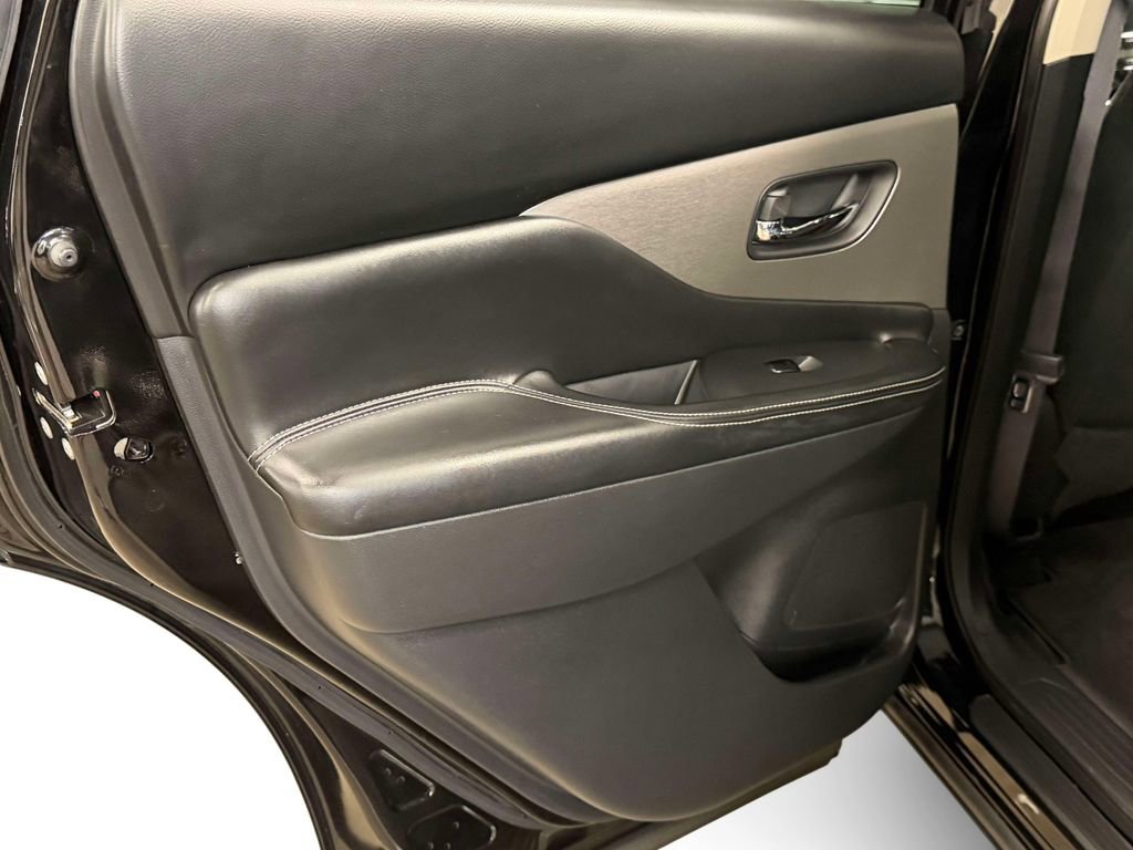 Used 2019 Nissan Murano SV AWD/4WD image 20