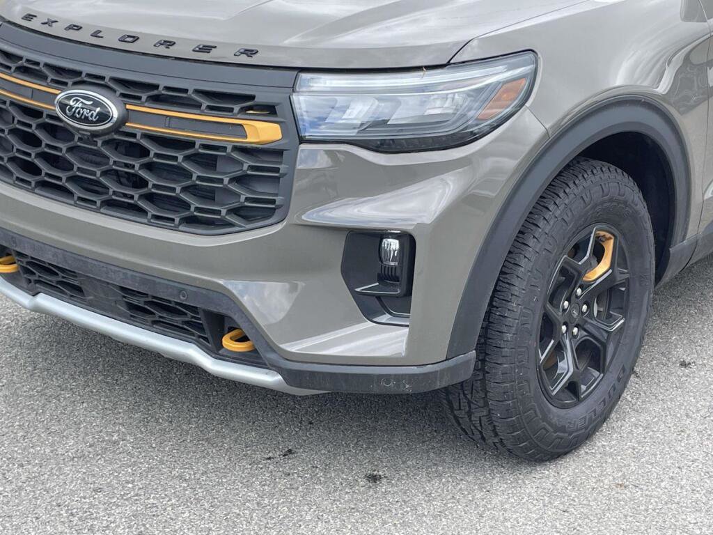 New 2026 Ford Explorer Tremor w/ Tremor Ultimate Package AWD/4WD image 13