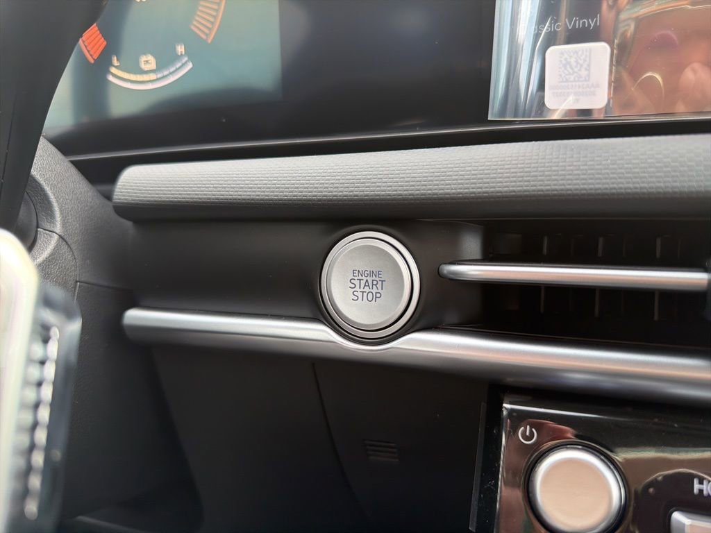 New 2026 Hyundai Tucson Blue SE image 36