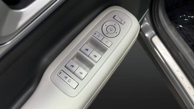 Used 2025 Hyundai Santa Fe Calligraphy AWD/4WD image 21