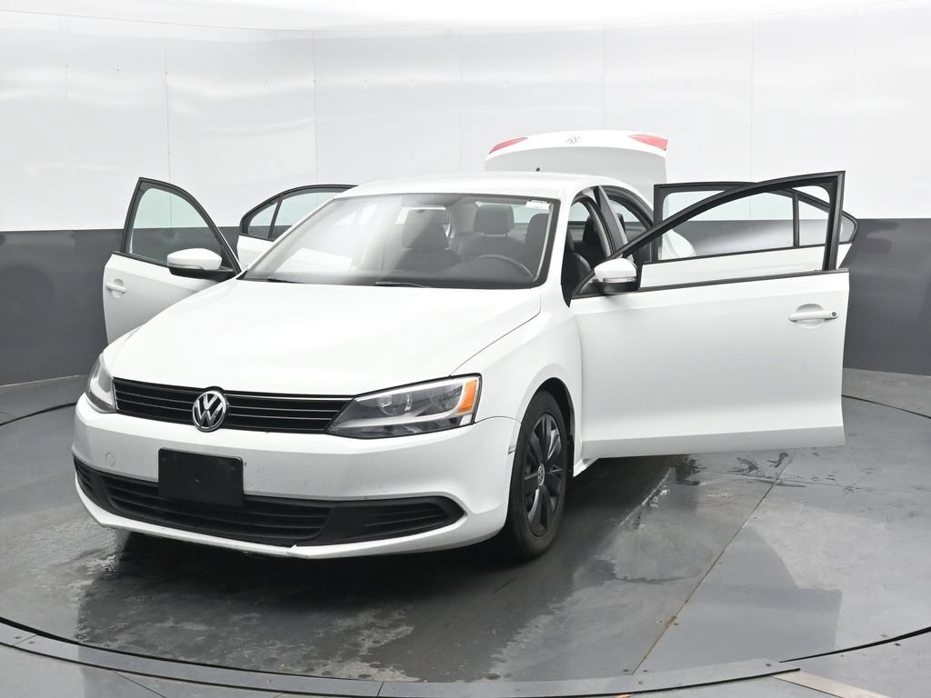 Used 2014 Volkswagen Jetta SE FWD image 37