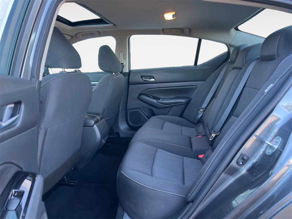 Used 2022 Nissan Altima 2.5 SV w/ SV Premium Package image 13