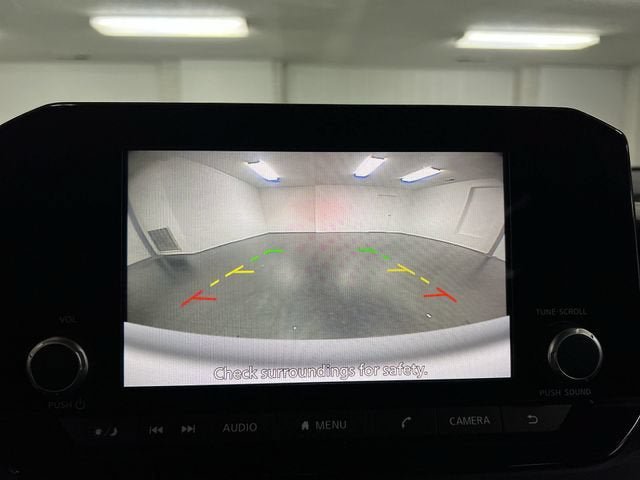 Used 2024 Nissan Pathfinder S FWD image 14