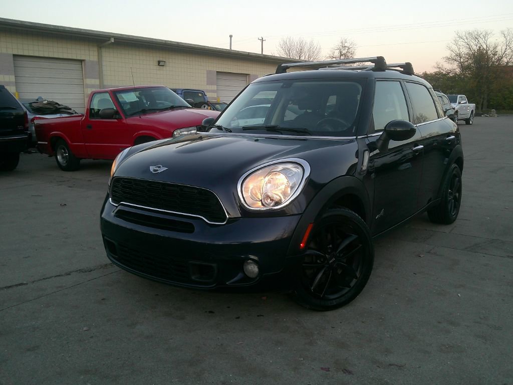 Used 2013 MINI Cooper Countryman S image 1