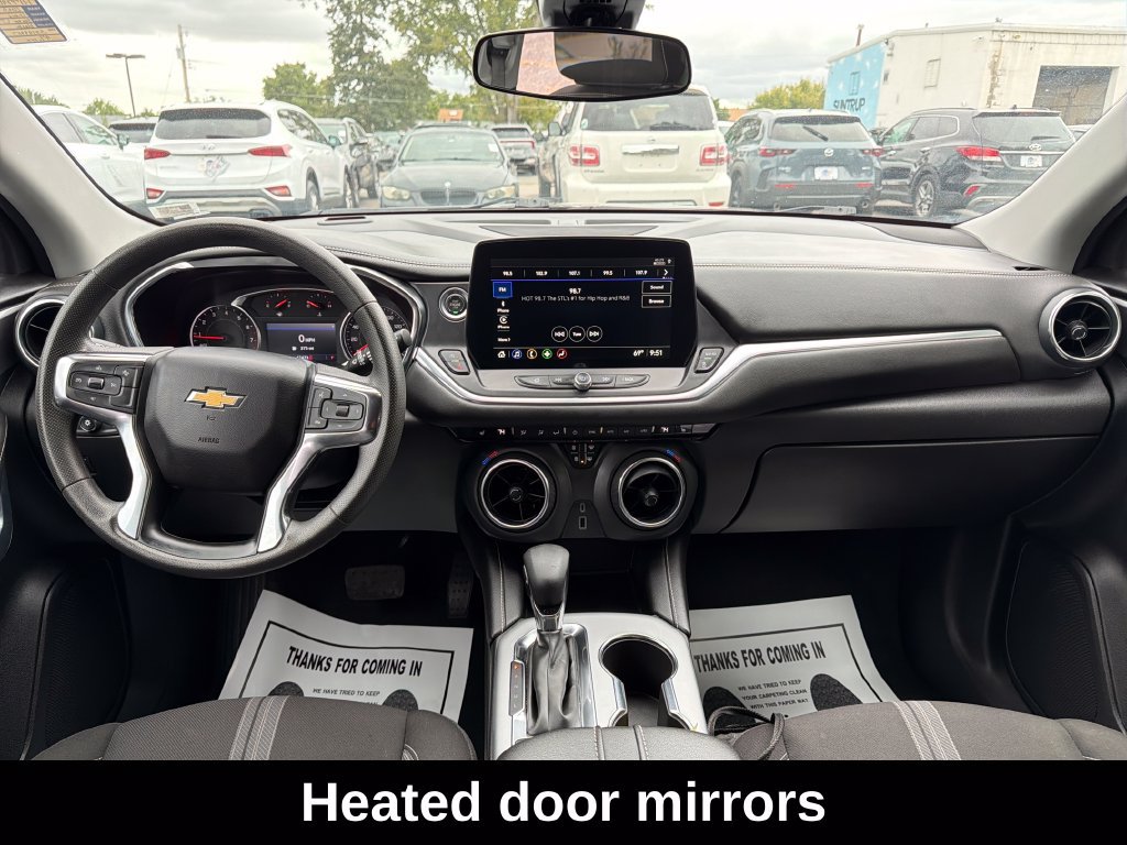 Used 2025 Chevrolet Blazer LT FWD image 15
