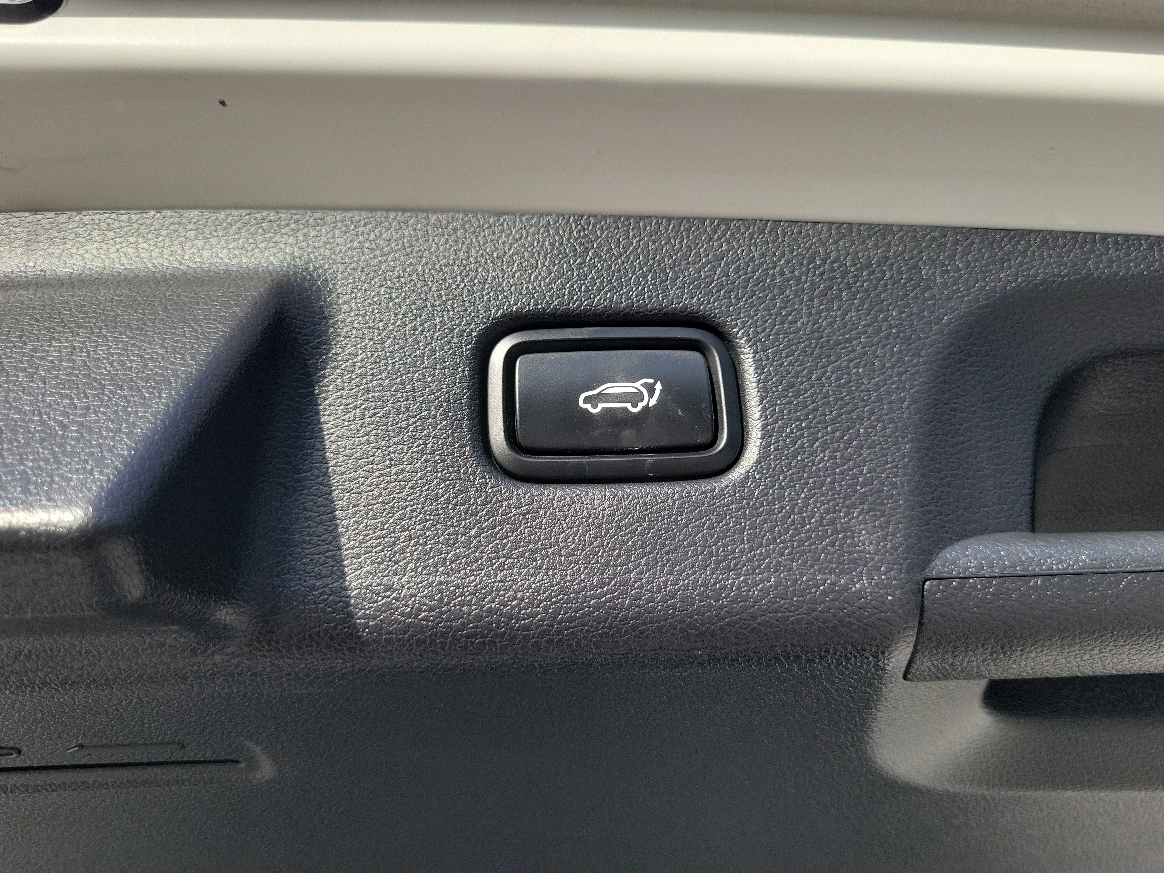 Used 2024 Hyundai Palisade SEL w/ Premium Package FWD image 19