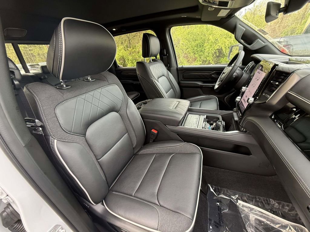 Used 2026 RAM 1500 Limited AWD/4WD image 9