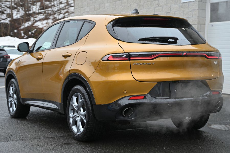 Used 2024 Dodge Hornet R/T image 3
