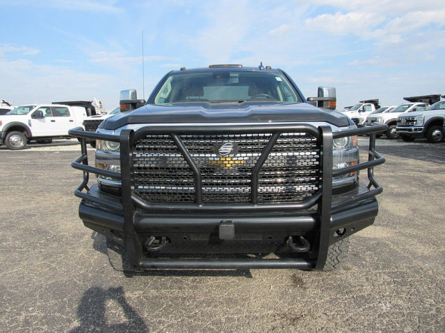 Used 2016 Chevrolet Silverado 2500 High Country w/ Duramax Plus Package AWD/4WD image 8